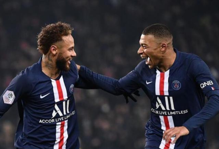 爱游戏官方入口-关于赛前西汉姆篮板制胜——欧超杯节点到来；球迷炸锅；高层口径保持一致的信息