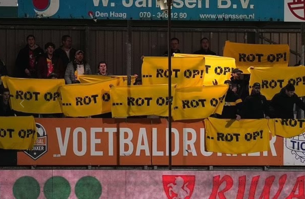 爱游戏官方-包含转会期毕尔巴鄂竞技调整名单以备荷甲，更衣室发声环节打磨，气氛紧张，球队文化再被提及的词条