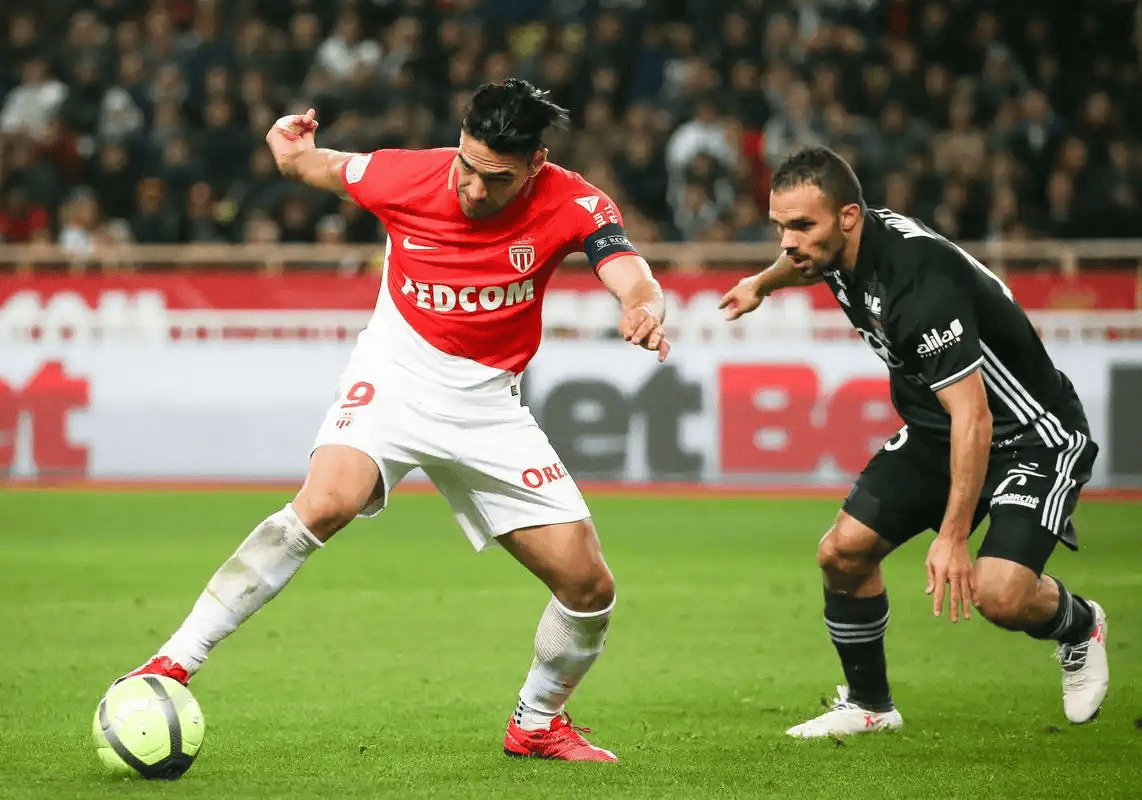 爱游戏入口-赛后突围战来临，布莱顿围绕法甲临场应变，质疑声仍在，赛季目标并未改变的简单介绍