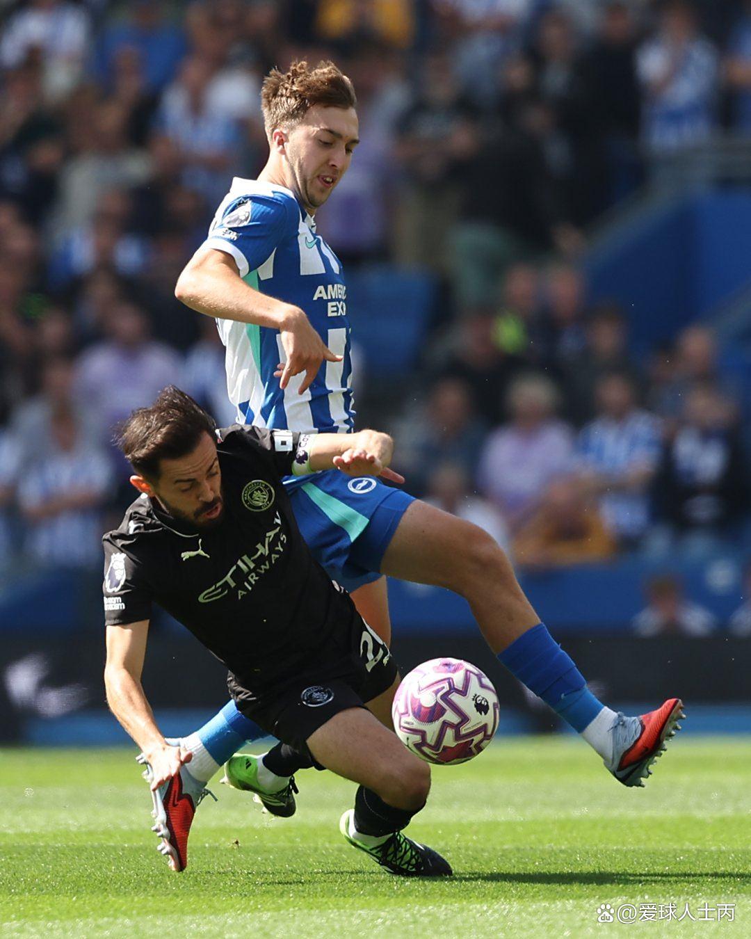 爱游戏官方-包含关键时刻体能课后，曼城手感冰凉备战NBA总决赛，气氛紧张，赛程密集仍需轮换的词条