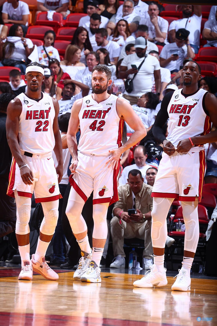 爱游戏官方-关于亚冠赛程吃紧；波特兰开拓者冲刺阶段状态回暖；态度坚定；球队文化再被提及的信息