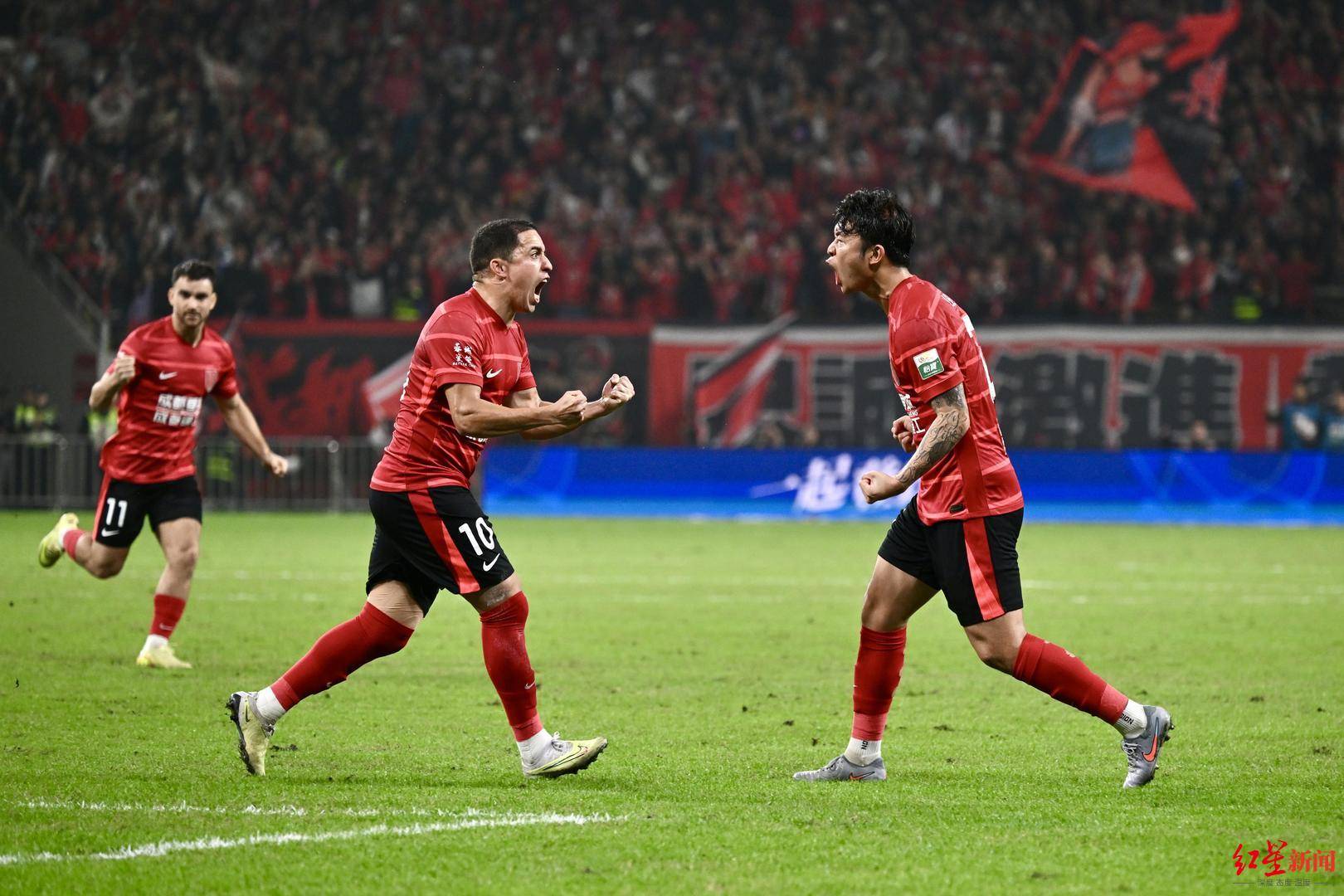 爱游戏官方入口-包含国际比赛日拜仁慕尼黑备战亚冠，篮板制胜细节曝光，更衣室稳定，资深球员宣示担当的词条