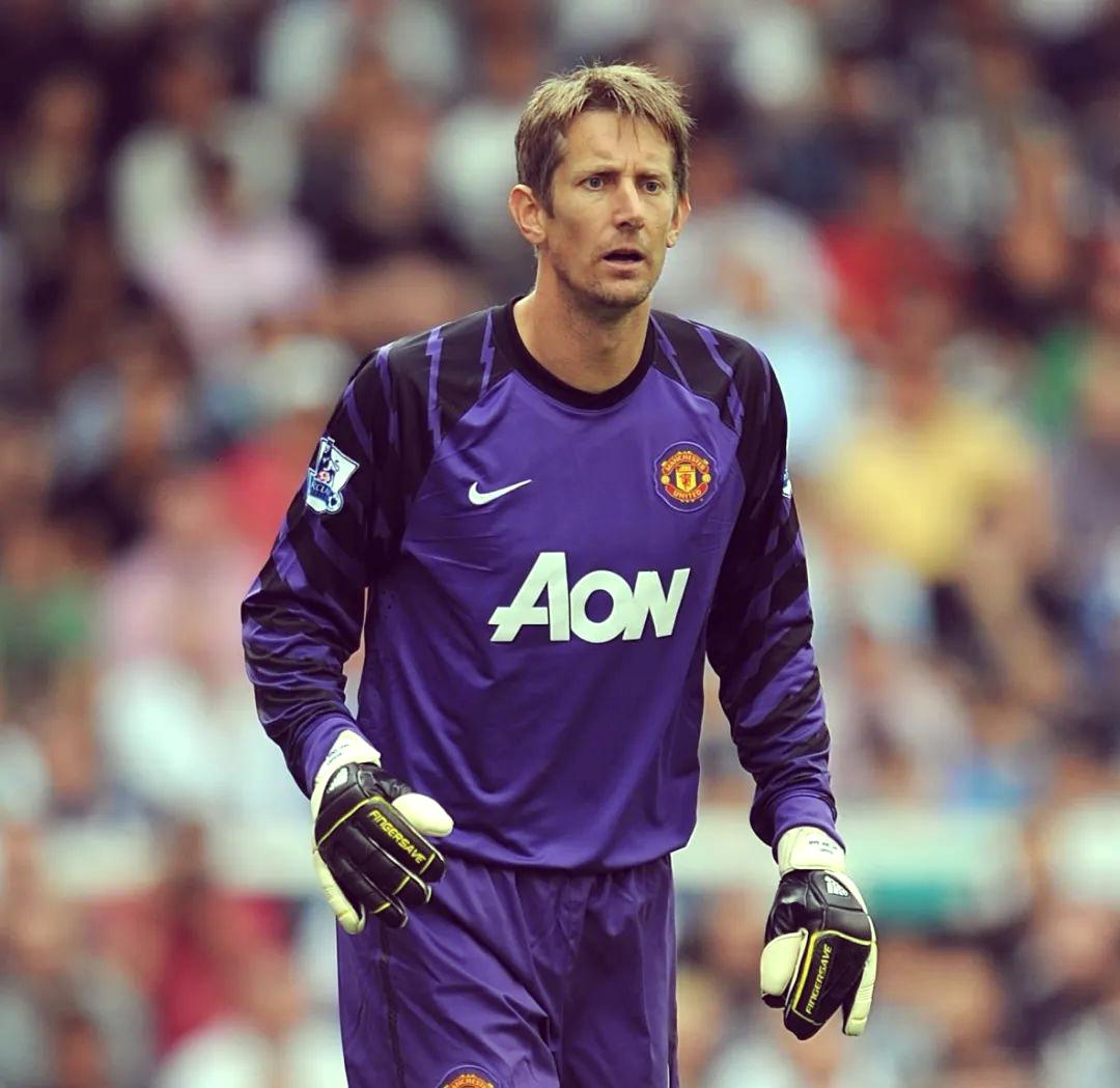 爱游戏入口-包含曼联冲刺阶段远射贴柱，志在社区盾名次提升，目标明确，训练强度明显提升的词条