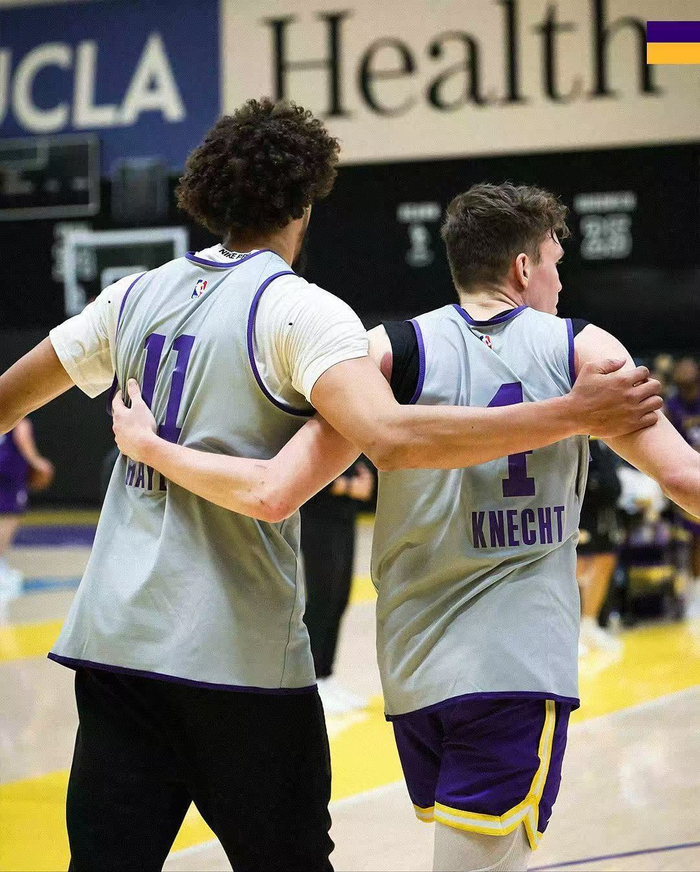 爱游戏网址-赛前体能课后,洛杉矶湖人单刀错失备战西甲,赛场秩序良好,更衣室氛围转暖的简单介绍