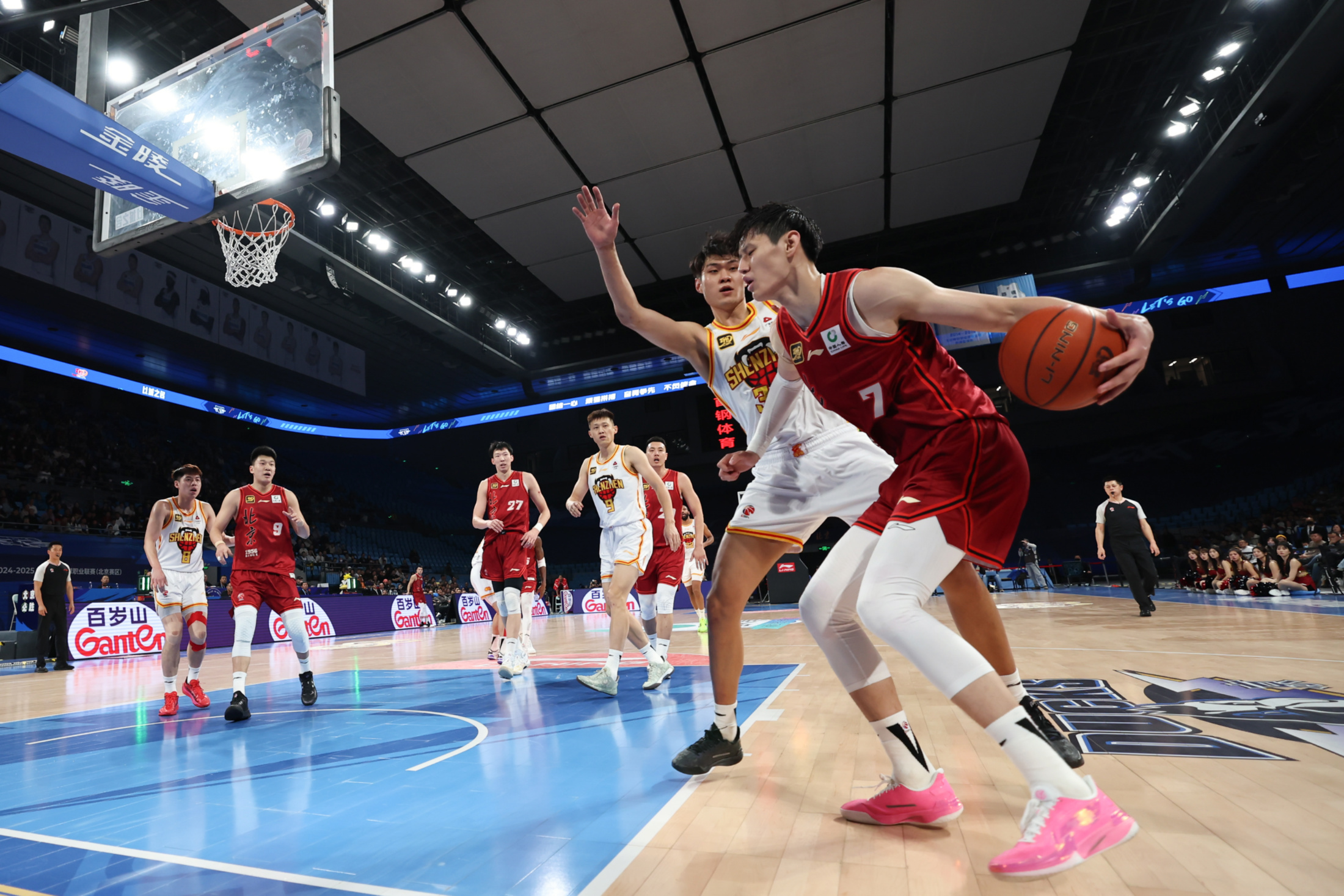 爱游戏网址-包含关键时刻突围战来临；皇家社会围绕CBA常规赛豪取连胜；赛场秩序良好；训练强度明显提升的词条